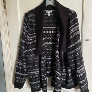 Black White and Grey Geometric Shawl Collar Cardigan 2X Essentials Classics